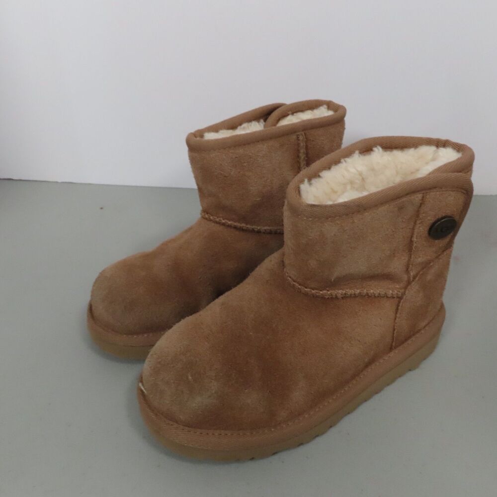 UGG Toddler Classic Mini II Chestnut Suede Shearling Boots 1113890T Size 11T